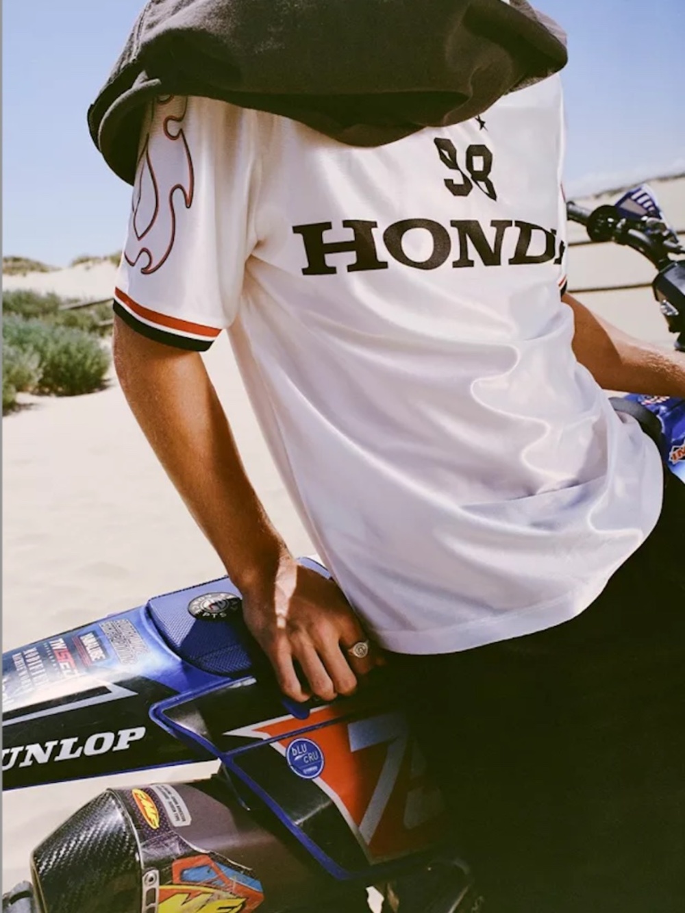 NEW Honda 1998 Soccer Jersey Polo Tee Urban Outfitters White Sz M Streetwear